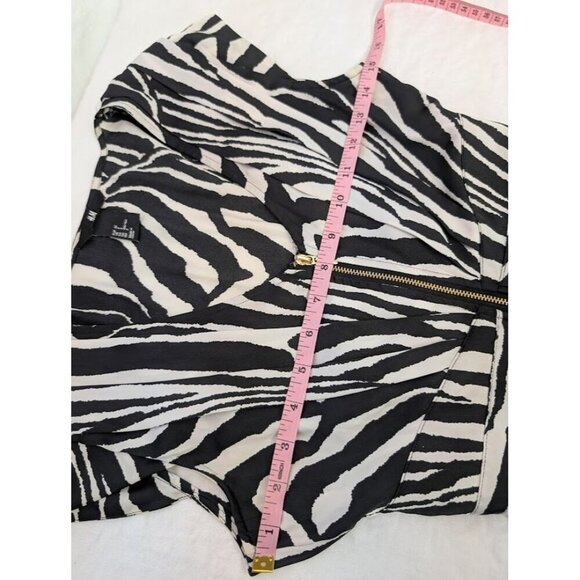 H&M Women Sz 2 Zebra Print short Satin Dress Black White Full Zip cap sleeve D7 - Picture 6 of 8